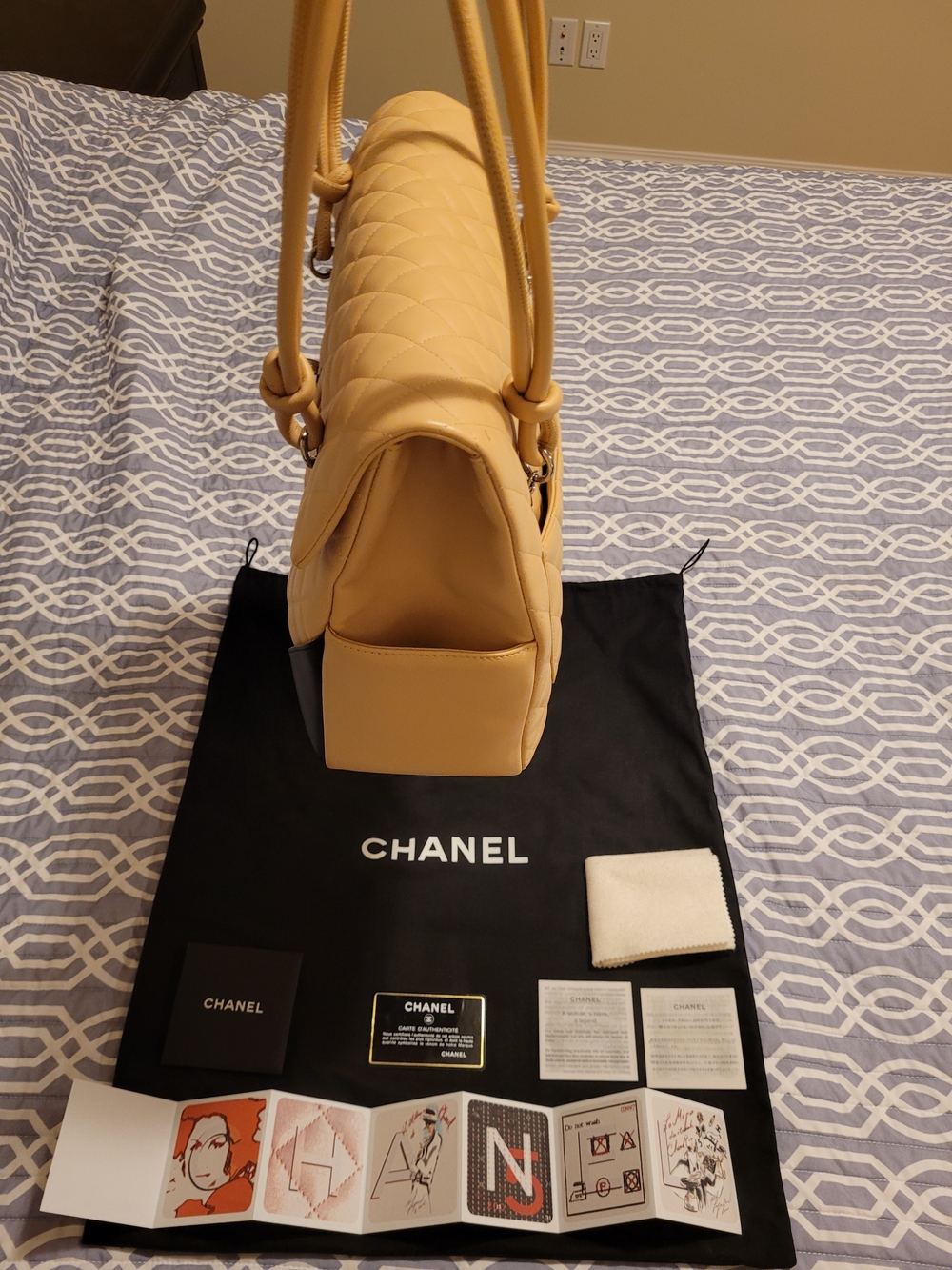 Brand New Authentic Vintage Chanel Cambon CC Women's Flap Bag - Beige & Black - Picture 8 of 11